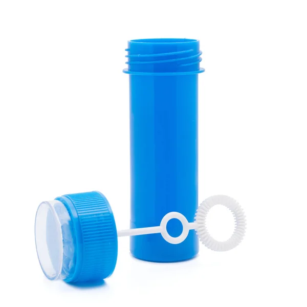 흰 배경에 분리되어 있는 플라스틱 병 비누 거품 — 스톡 사진