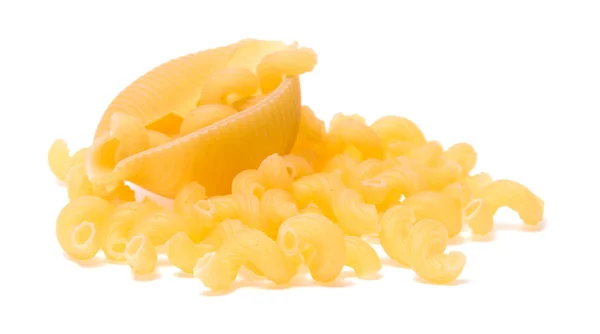 Pasta maccheroni isolata su fondo bianco — Foto Stock