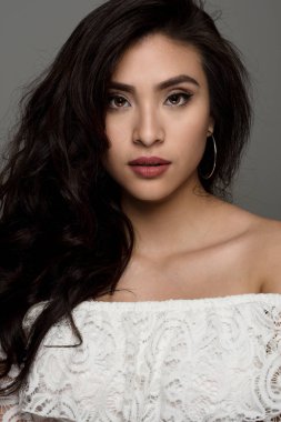 İspanyol kadın portresi