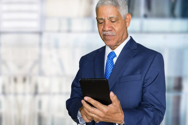 Geschäftsmann bei der Arbeit — Stockfoto