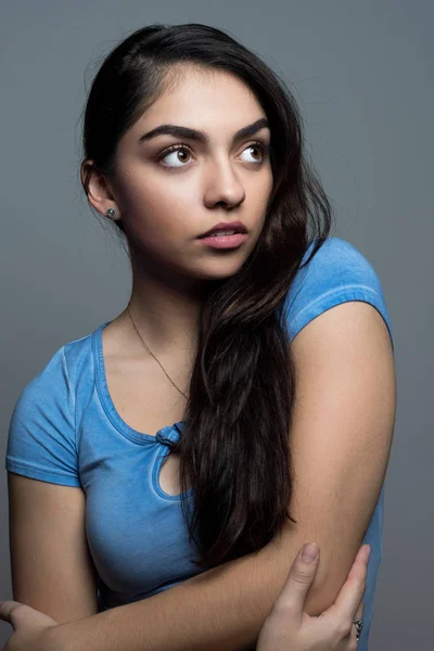 Retrato de mujer joven — Foto de Stock