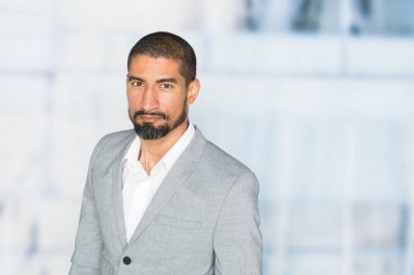 Azınlık işadamı Olgun