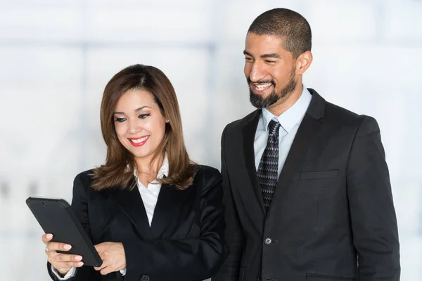 Equipe de negócios trabalhando juntos — Fotografia de Stock