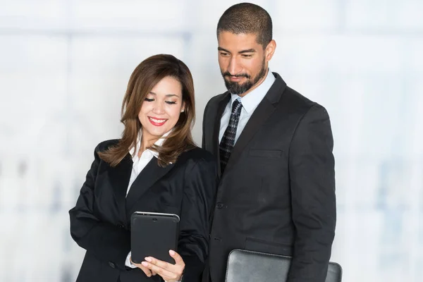 Equipe de negócios trabalhando juntos — Fotografia de Stock