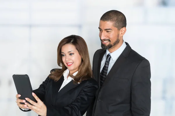 Equipo empresarial trabajando juntos —  Fotos de Stock