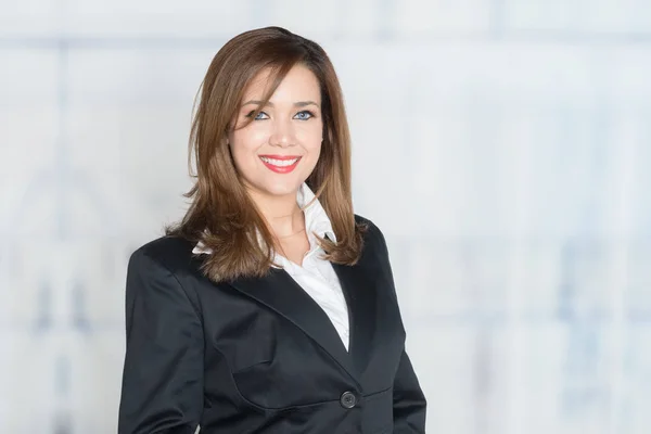 Happy Hispanic Businesswoman — Stock Photo, Image