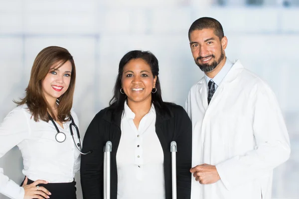 Krankenschwester im Krankenhaus — Stockfoto