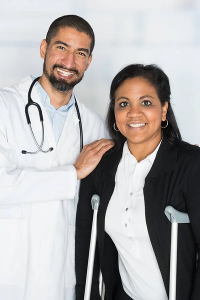 Médecin dans un hôpital — Photo