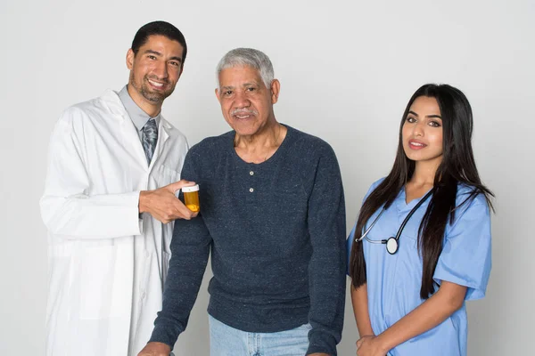 Ärzteteam im Krankenhaus — Stockfoto