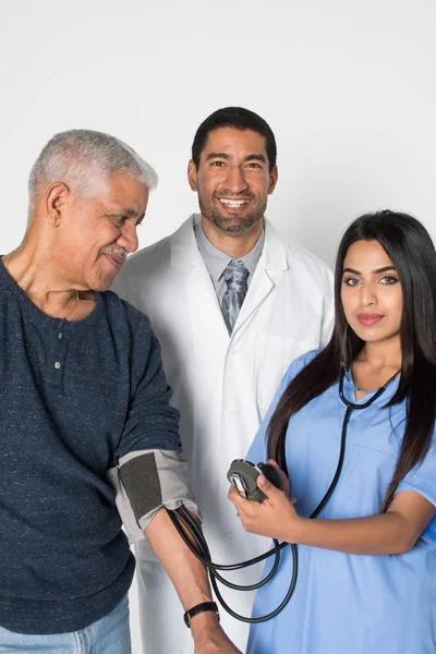 Medisch team in het ziekenhuis — Stockfoto