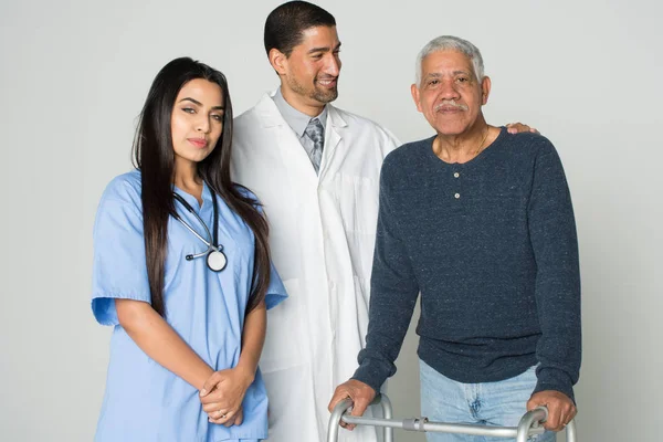 Equipo médico en el hospital —  Fotos de Stock