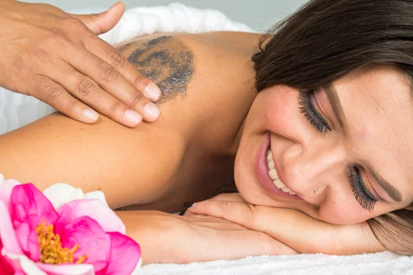 Woman Getting Massage — Stock Photo, Image