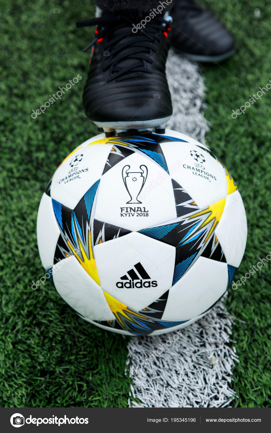 adidas finale kiev