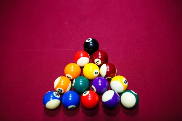 Biliárd Vagy Biliárdgolyó Feküdt Piros Asztalon Klubban Snooker Meccs Aktív — Stock Fotó