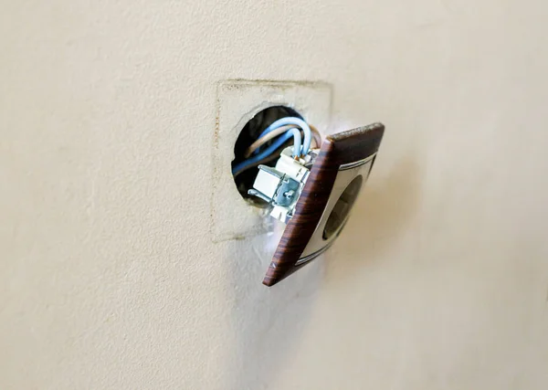 Brown Broken Electrical Socket Fell Out Wall Socket Torn Wall — Stock Photo, Image