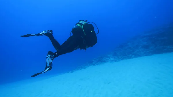 Silueta de buceo . —  Fotos de Stock