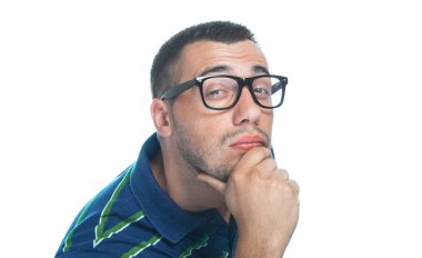 Düşünceli adam, üzerinde beyaz izole