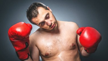 nakavt - komik boksör