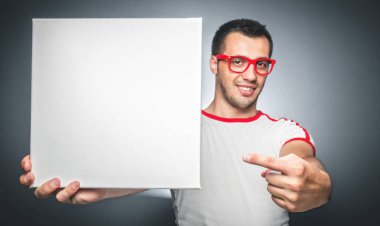 Sunum, izole studio vurdu