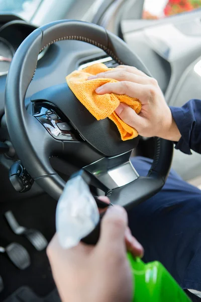 Close Of Man Cleaning Interior Of Car — Stock Photo, Image