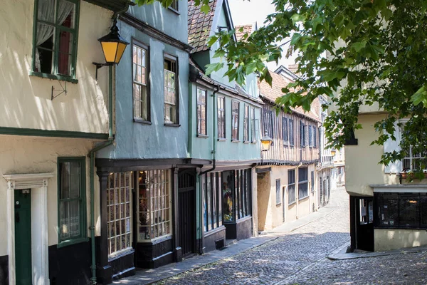 Exteriör av butiker på Elm Hill i Norwich Norfolk Storbritannien — Stockfoto