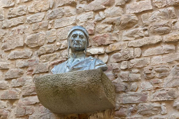 Bust sculptuur van Dante Alighieri's hoofd schouders borst op br — Stockfoto