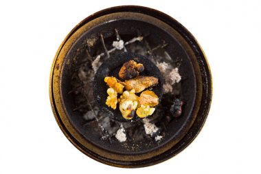 Pirinç brülör Arap kömür yakıcı üzerinde aromatik sarı reçine sakız