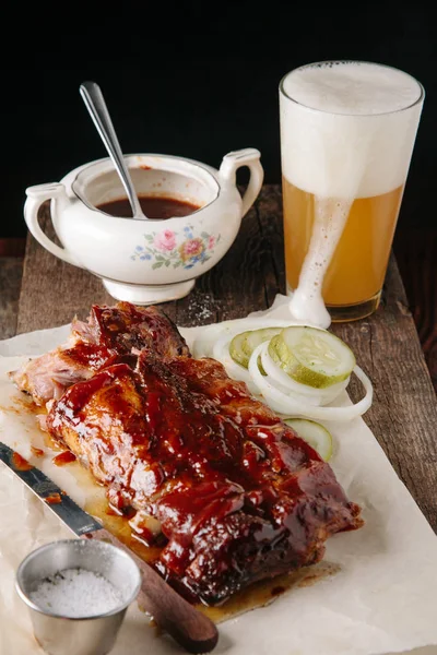 Smoked Bbq Baby Back Ribs Paired Beer Dark Background — Stock Photo, Image