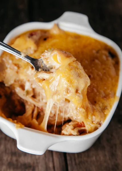 Kremalı tavuk güveci. 