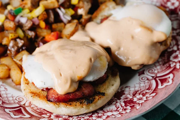 Güneybatı yumurtaları benedict.