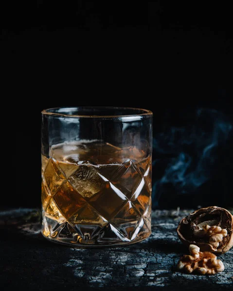 Bebida Alcohólica Mixta Superficie Oscura —  Fotos de Stock