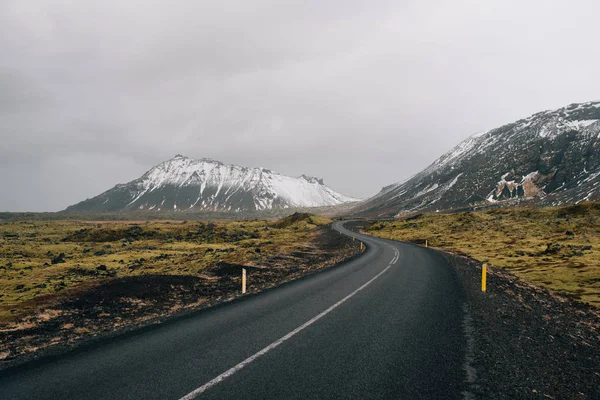 Caminos Montaña Islandia — Foto de Stock