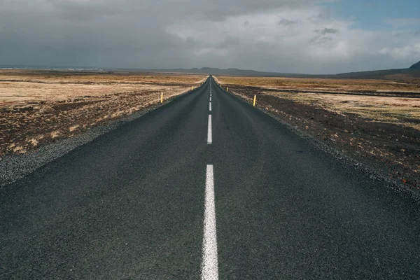 Caminos Montaña Islandia — Foto de Stock