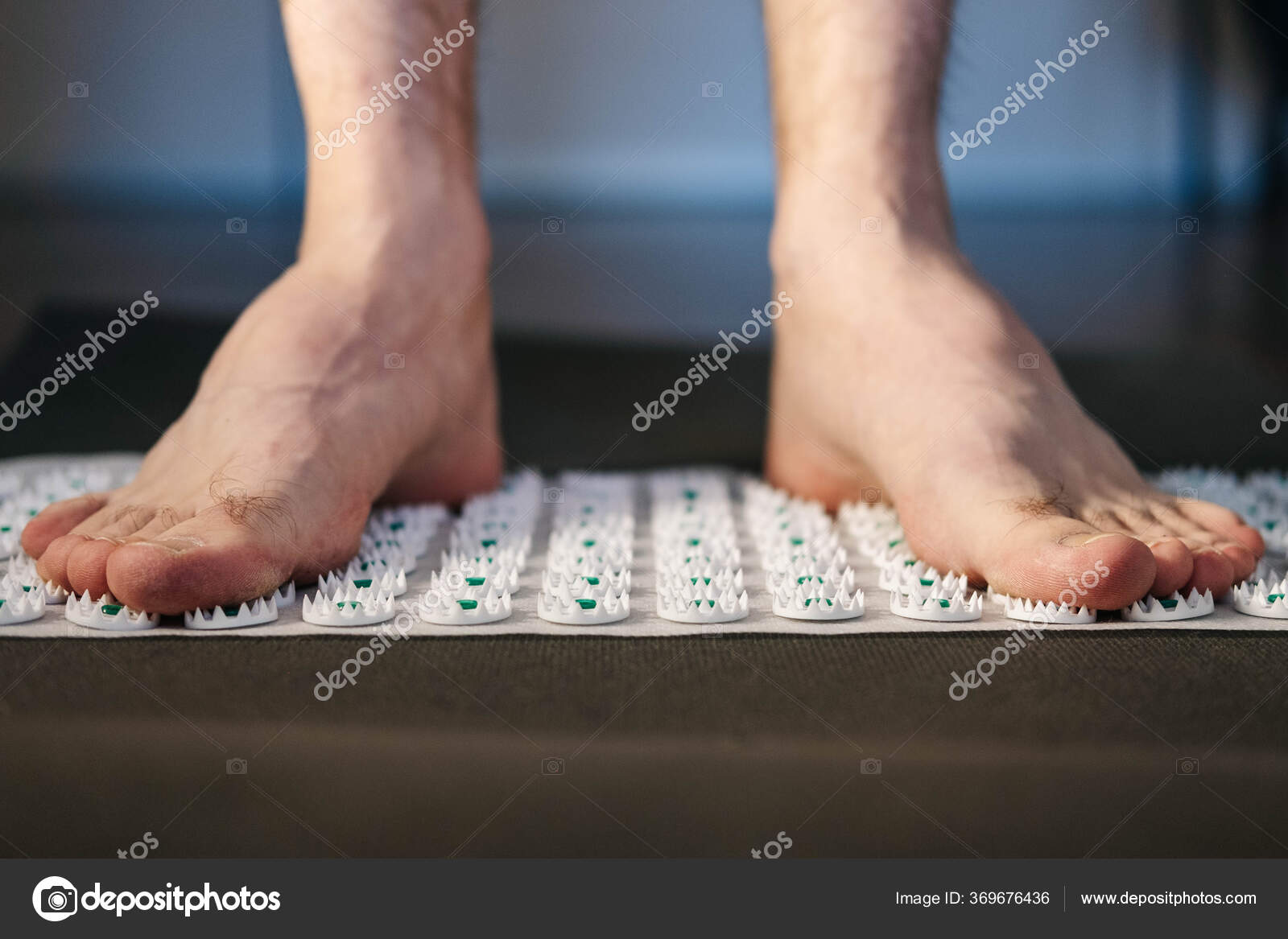 Можно ли стоять на аппликаторе. Аппликатор кузнецова тибетский коврик. Аппликатор кузнецова тибетский зеленый. Аппликатор кузнецова от боли. Аппликатор кузнецова зоны воздействия.