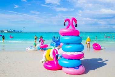 Chon Buri, Tayland - 21 Aralık 2017: Renkli Lastik tutkallar 