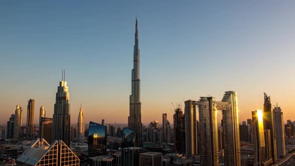 Vista del Burj Khalifa Dubai Vista del horizonte del centro al atardecer — Vídeos de Stock