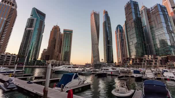 Dubai Marina sunset timelapse, Dubai, Emiratos Árabes Unidos — Vídeos de Stock