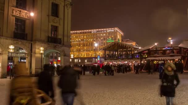 Zeitraffer der geschmückten Weihnachtsstraßen in München — Stockvideo