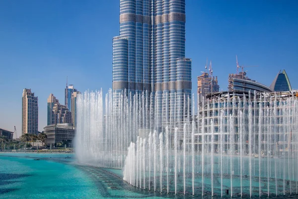 Dubai Çeşmesi, dünyanın en büyük koreografisini çeşme