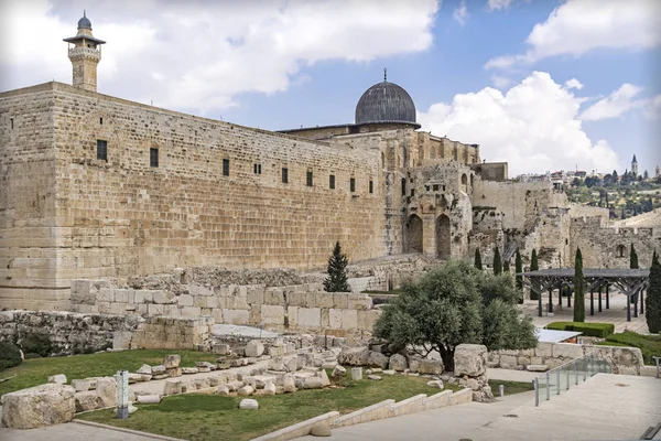 耶路撒冷设防中世纪城墙 — 图库照片