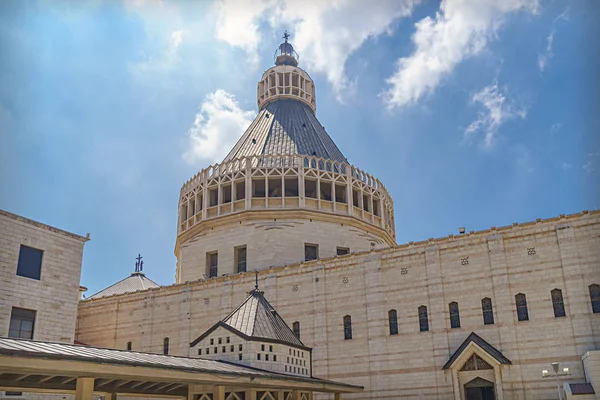 Basílica de la Anunciación, una iglesia católica en Nazaret — Foto de Stock