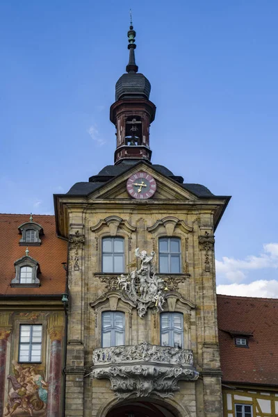 Landmark Bamberg w górnej części mostu i Ratusz Staromiejski Ratusz, Ger — Zdjęcie stockowe
