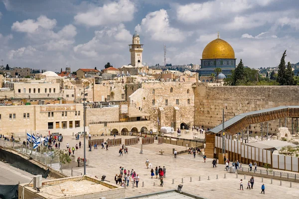 Vista alta da velha Jerusalém com Muro Ocidental — Fotografia de Stock