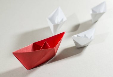 Origami tekneler kağıt üzerinde