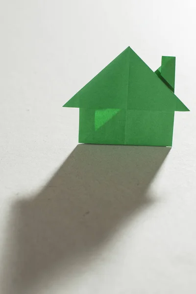 Casa figura origami — Fotografia de Stock