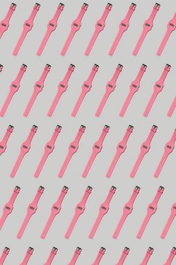 Parlak renk saat desen