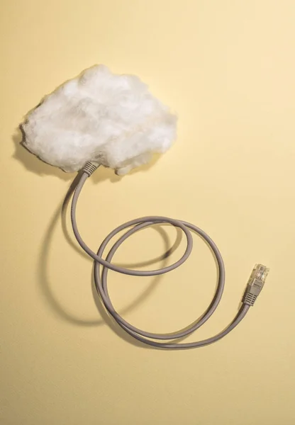 Σύννεφα σύλληψη με βαμβάκι σύννεφο — Φωτογραφία Αρχείου