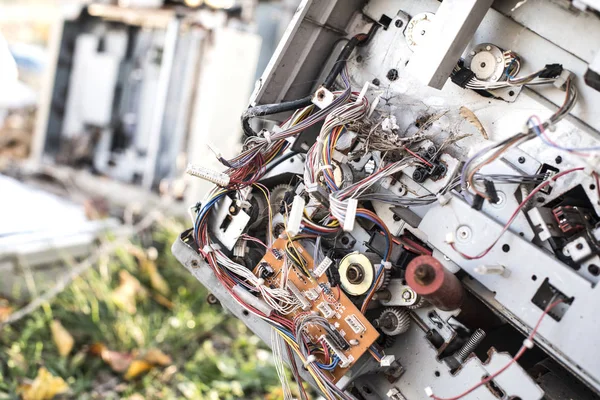 Old broken printers and copiers for scrap