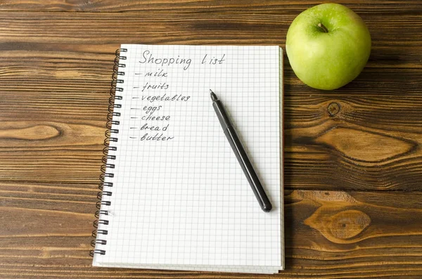 Voorbereiding Van Het Boodschappenlijstje Alvorens Kopen Boodschappen — Stockfoto