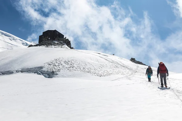 Alpinists Ascend Cosmique Refuge Col Midi French Alps Chamonix Mont — Stock Photo, Image